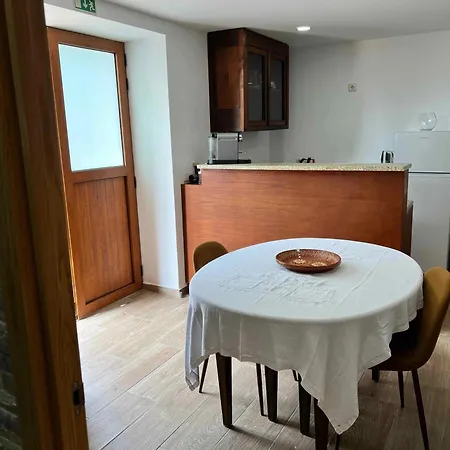 Charming House In With Shared Pool *